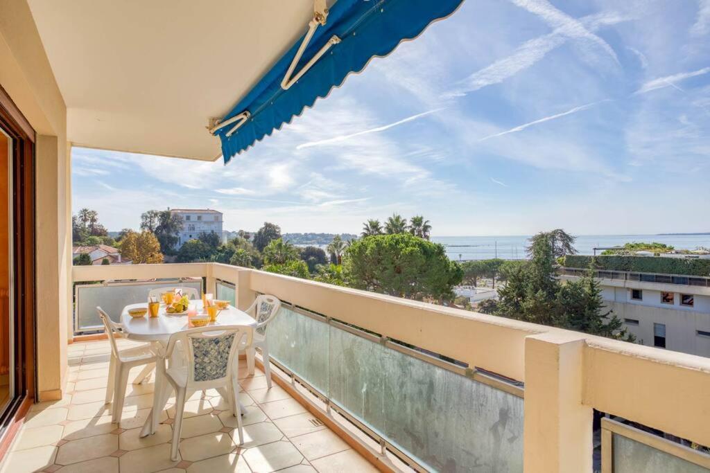Апартаменты A6- 2 Bdr Incredible Sea View - Ac, Garage & Terrace Антиб Экстерьер фото