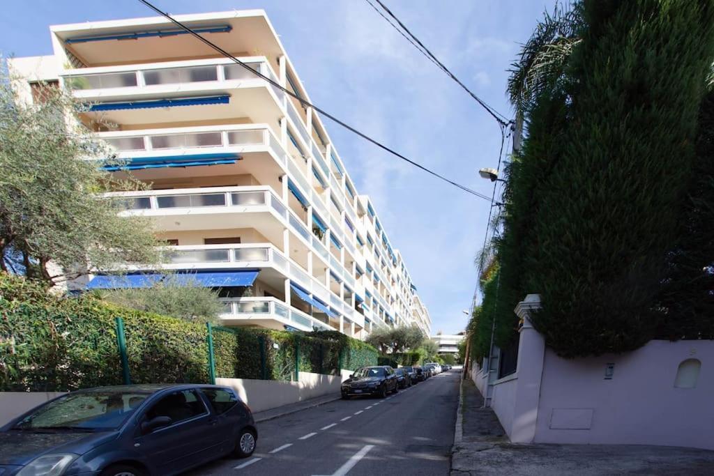 Апартаменты A6- 2 Bdr Incredible Sea View - Ac, Garage & Terrace Антиб Экстерьер фото